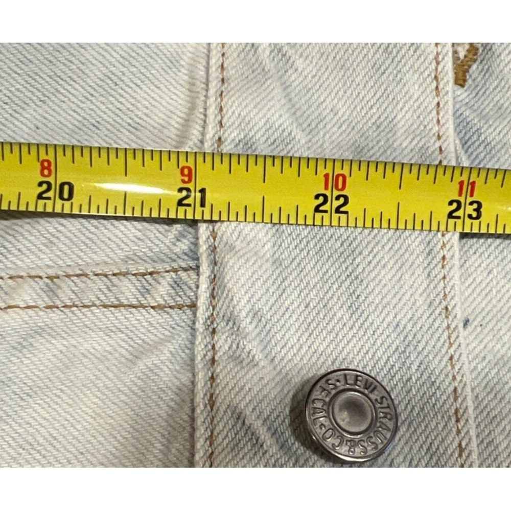 Levis Ex-Boyfriend Embroidered Floral Denim Light Wash Trucker Jacket Size XL - Picture 10 of 11